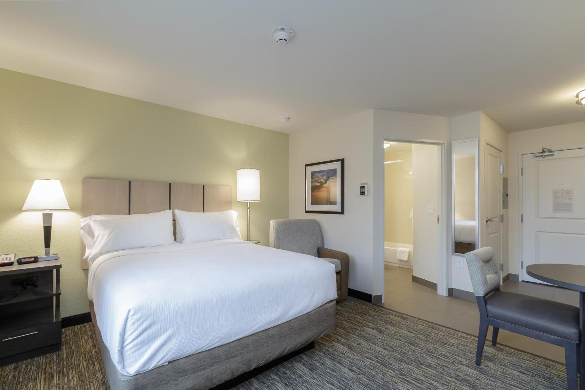 Candlewood Suites Mishawaka by IHG photo 8