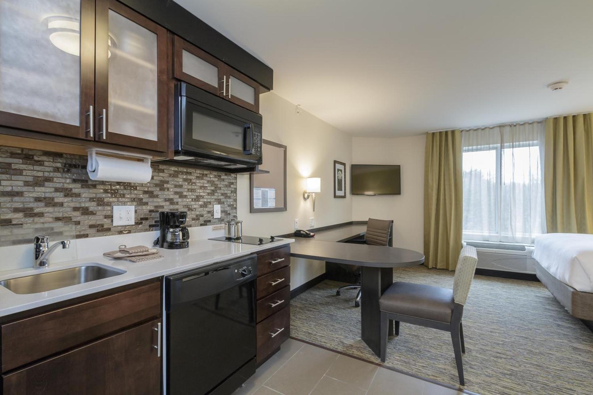 Candlewood Suites Mishawaka by IHG photo 10
