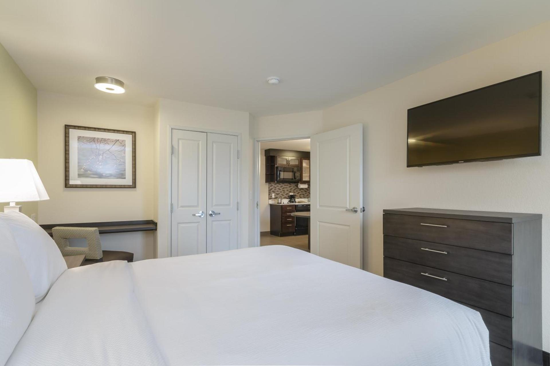 Candlewood Suites Mishawaka by IHG photo 32