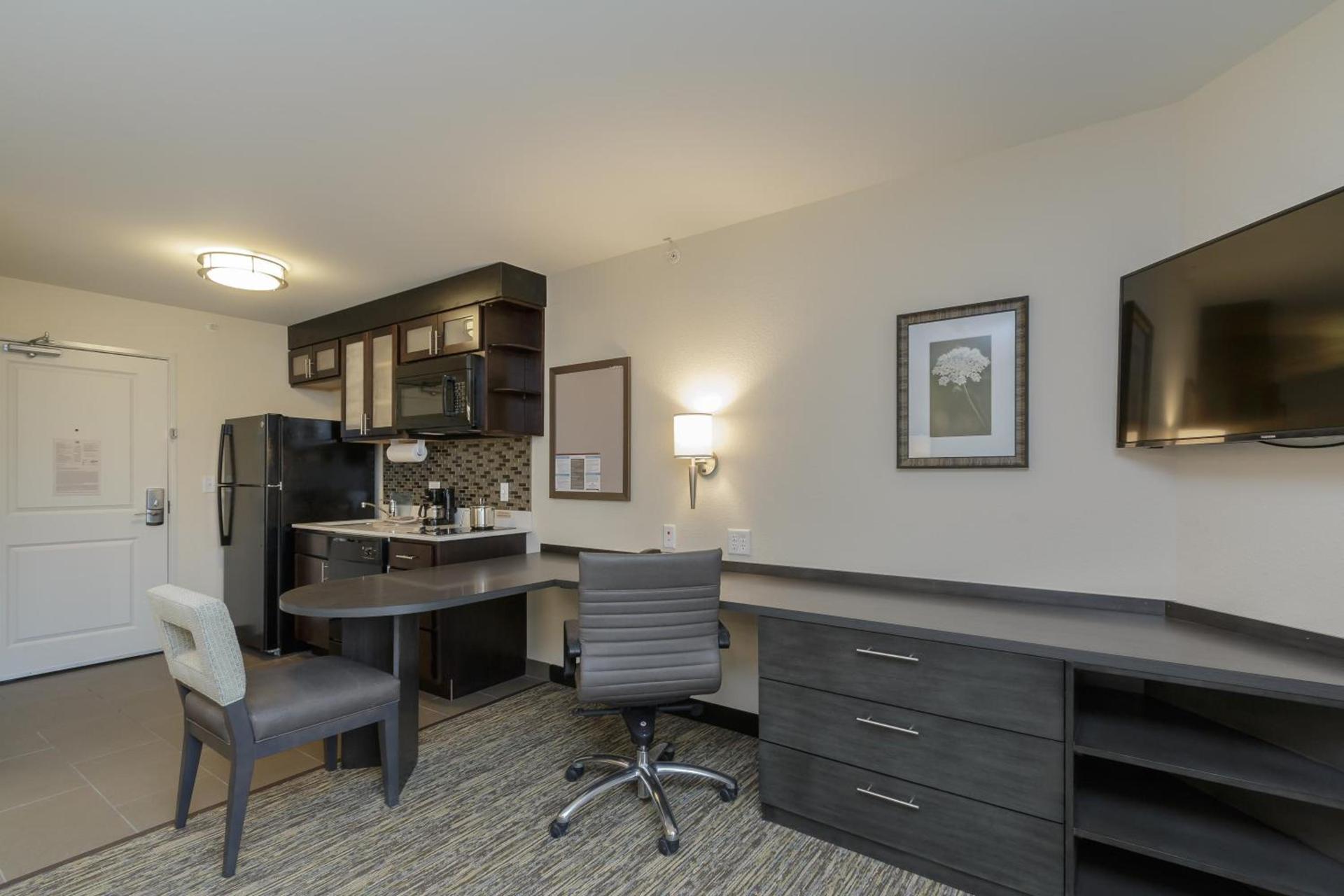 Candlewood Suites Mishawaka by IHG photo 34