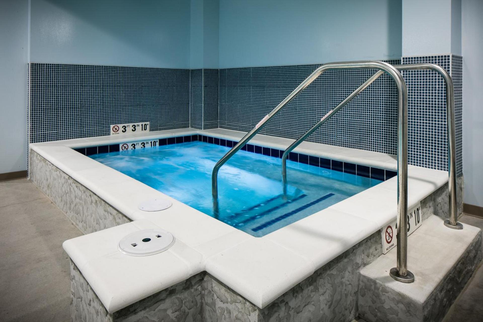 Staybridge Suites Des Moines Downtown by IHG photo 13
