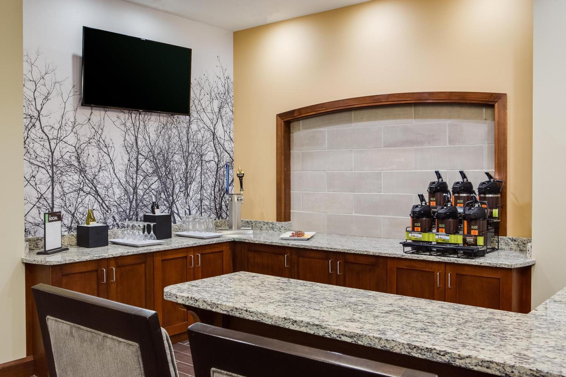 Staybridge Suites Des Moines Downtown by IHG photo 11