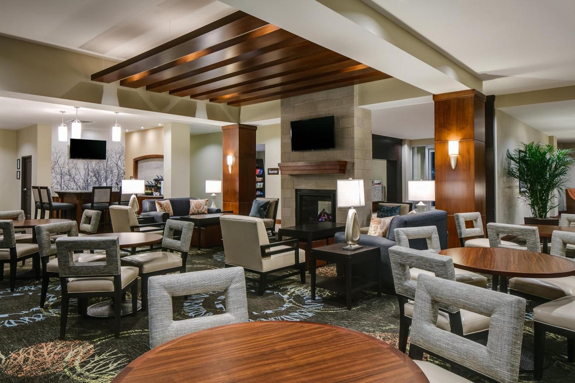 Staybridge Suites Des Moines Downtown by IHG photo 8