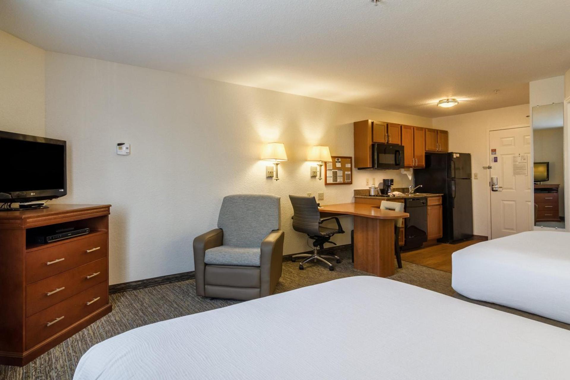 Candlewood Suites Jacksonville East Merril Road by IHG photo 52