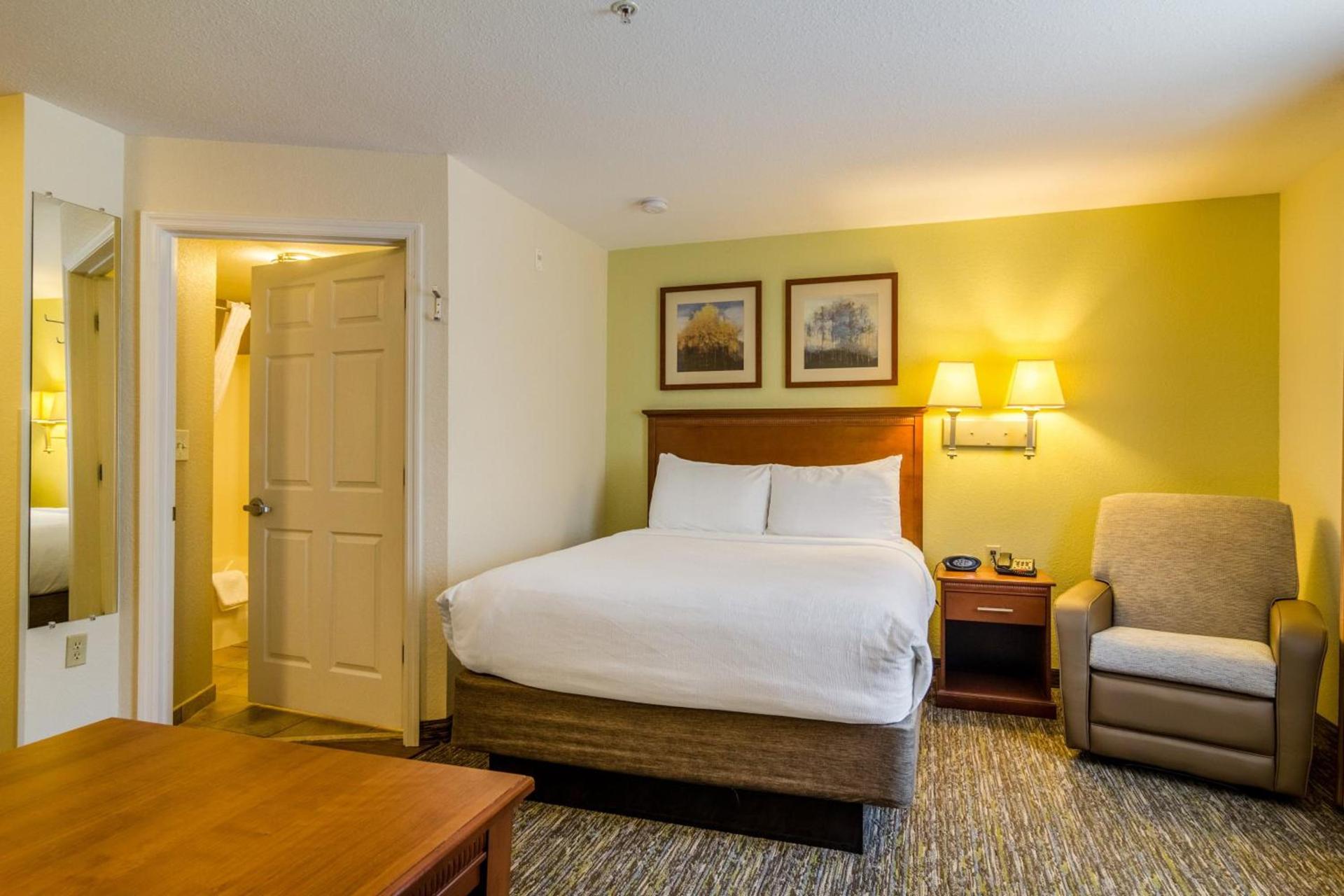 Candlewood Suites Jacksonville East Merril Road by IHG photo 57