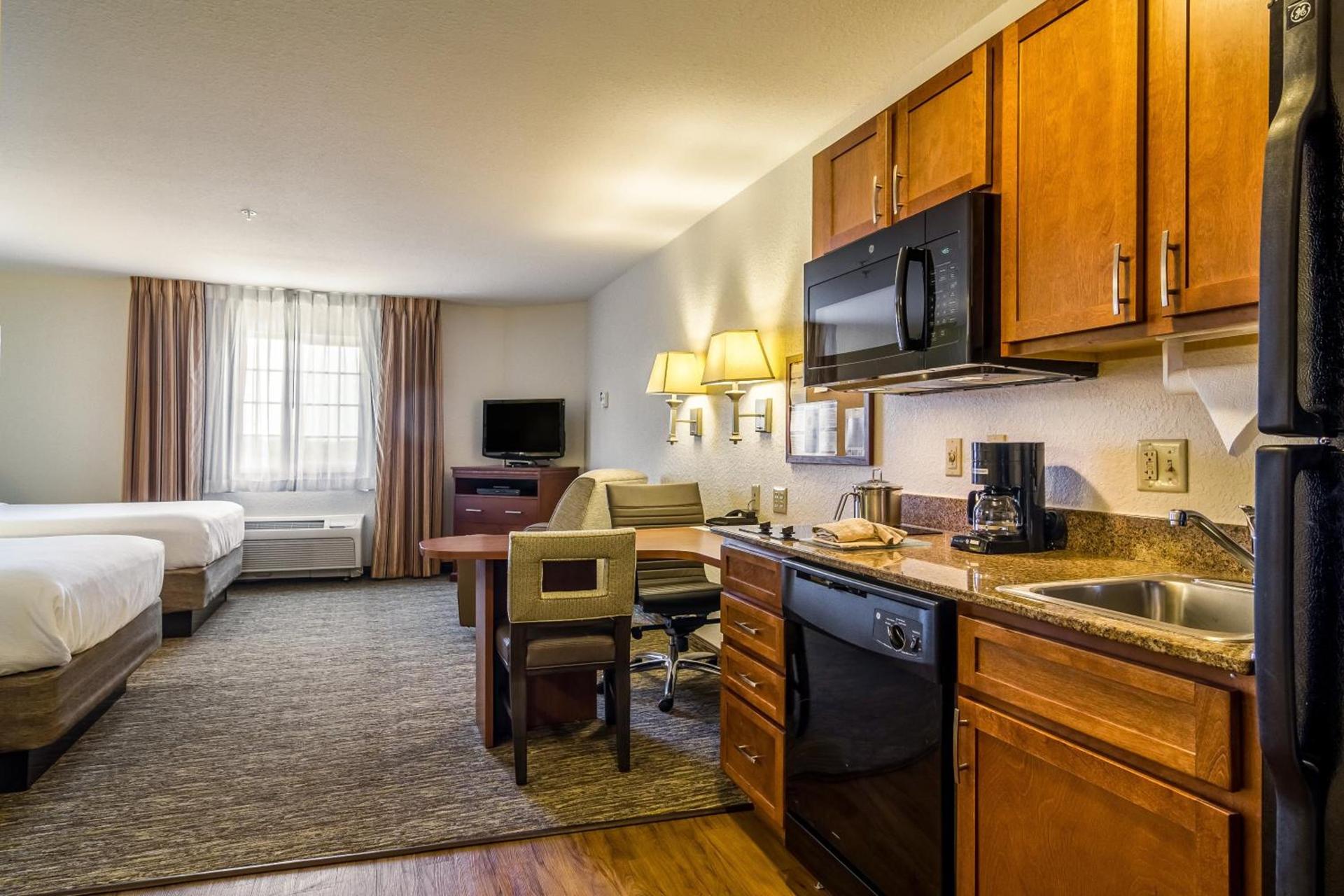Candlewood Suites Jacksonville East Merril Road by IHG photo 49