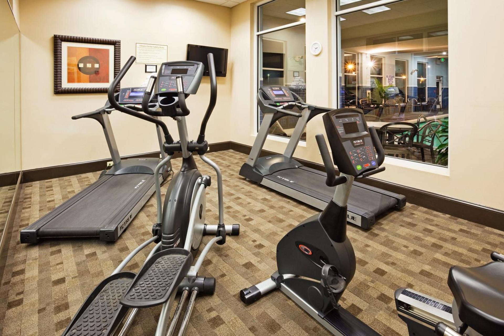 Holiday Inn Hotel & Suites Beaufort at Highway 21 by IHG photo 4
