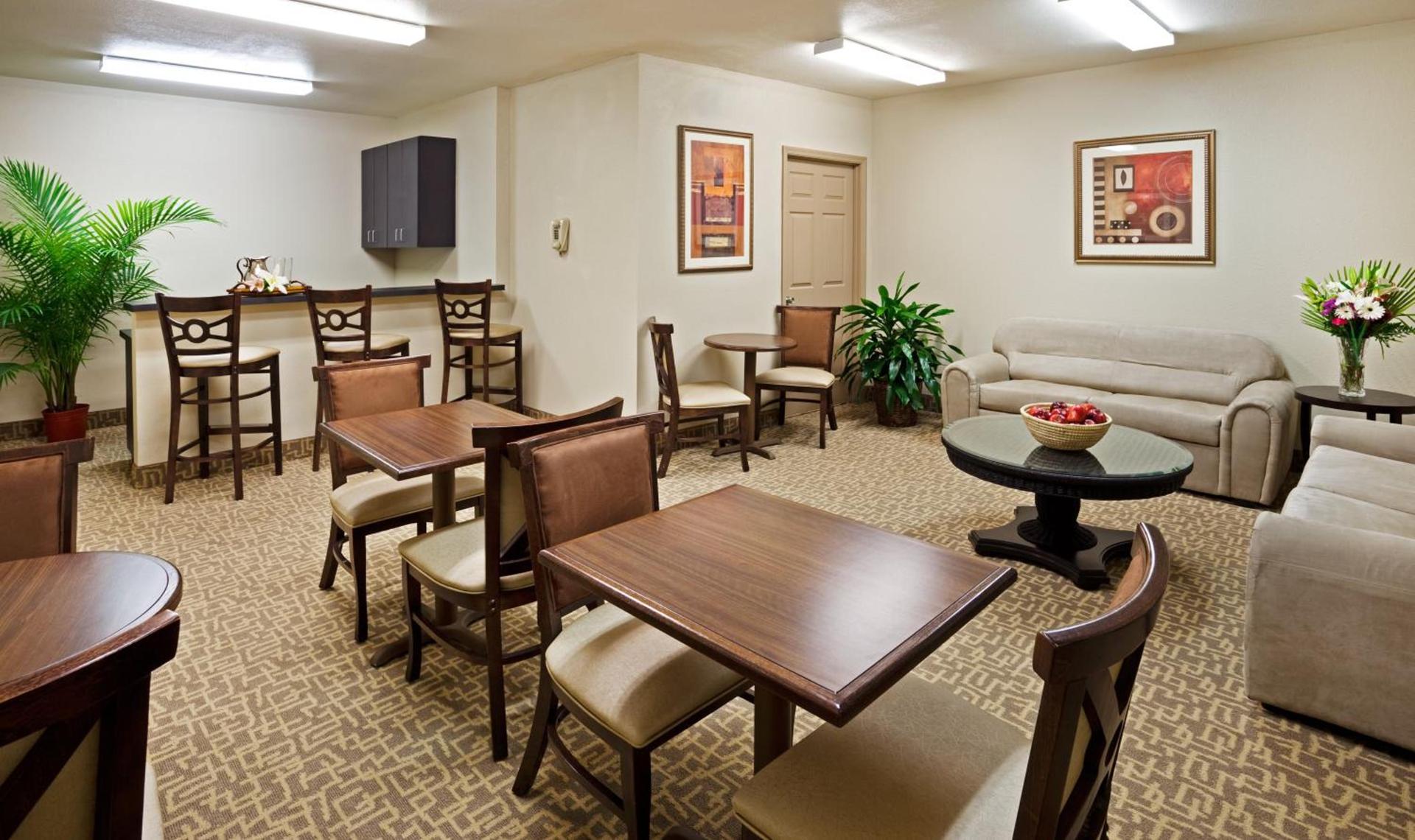 Holiday Inn Hotel & Suites Beaufort at Highway 21 by IHG photo 5