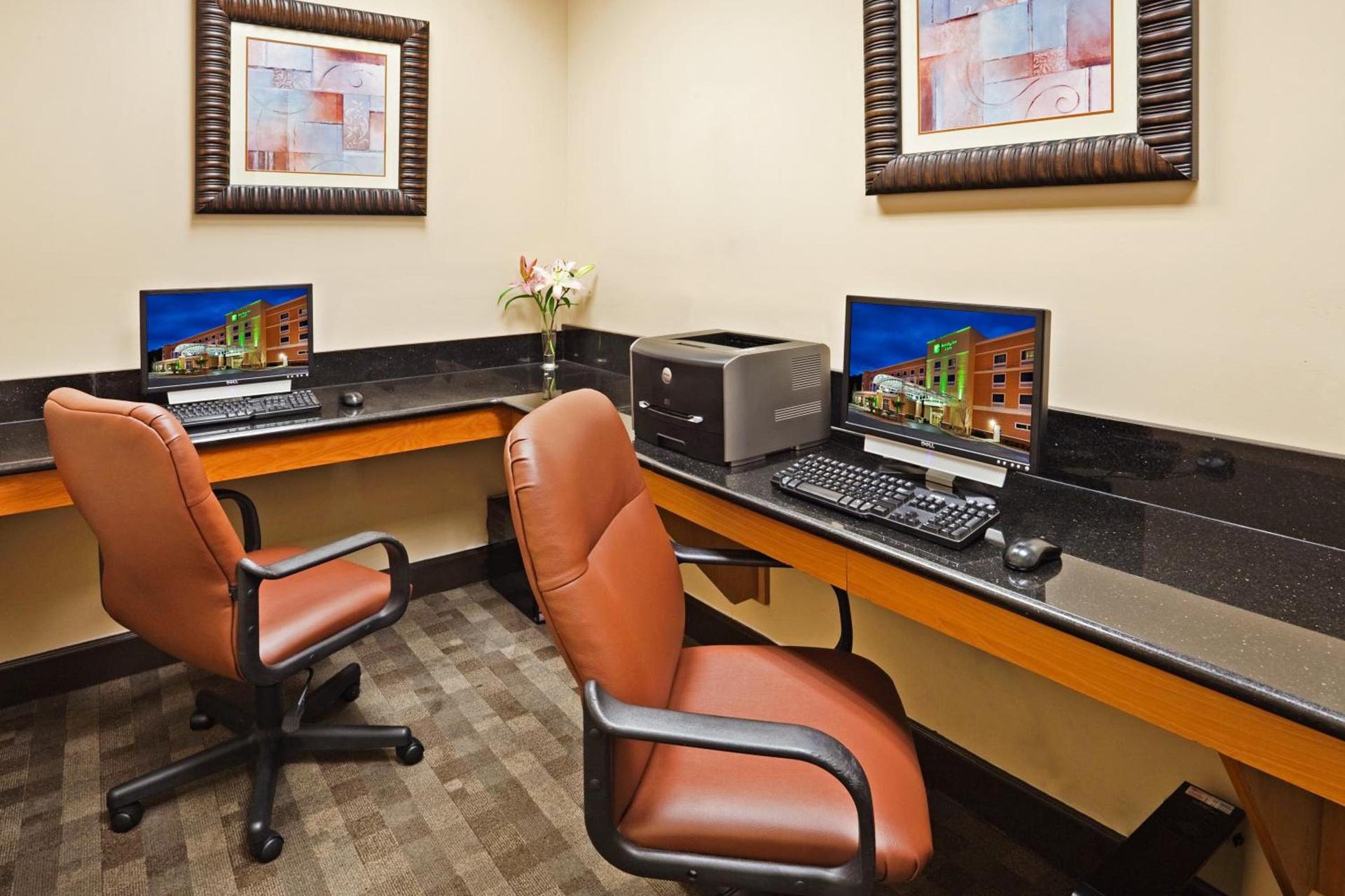 Holiday Inn Hotel & Suites Beaufort at Highway 21 by IHG photo 22