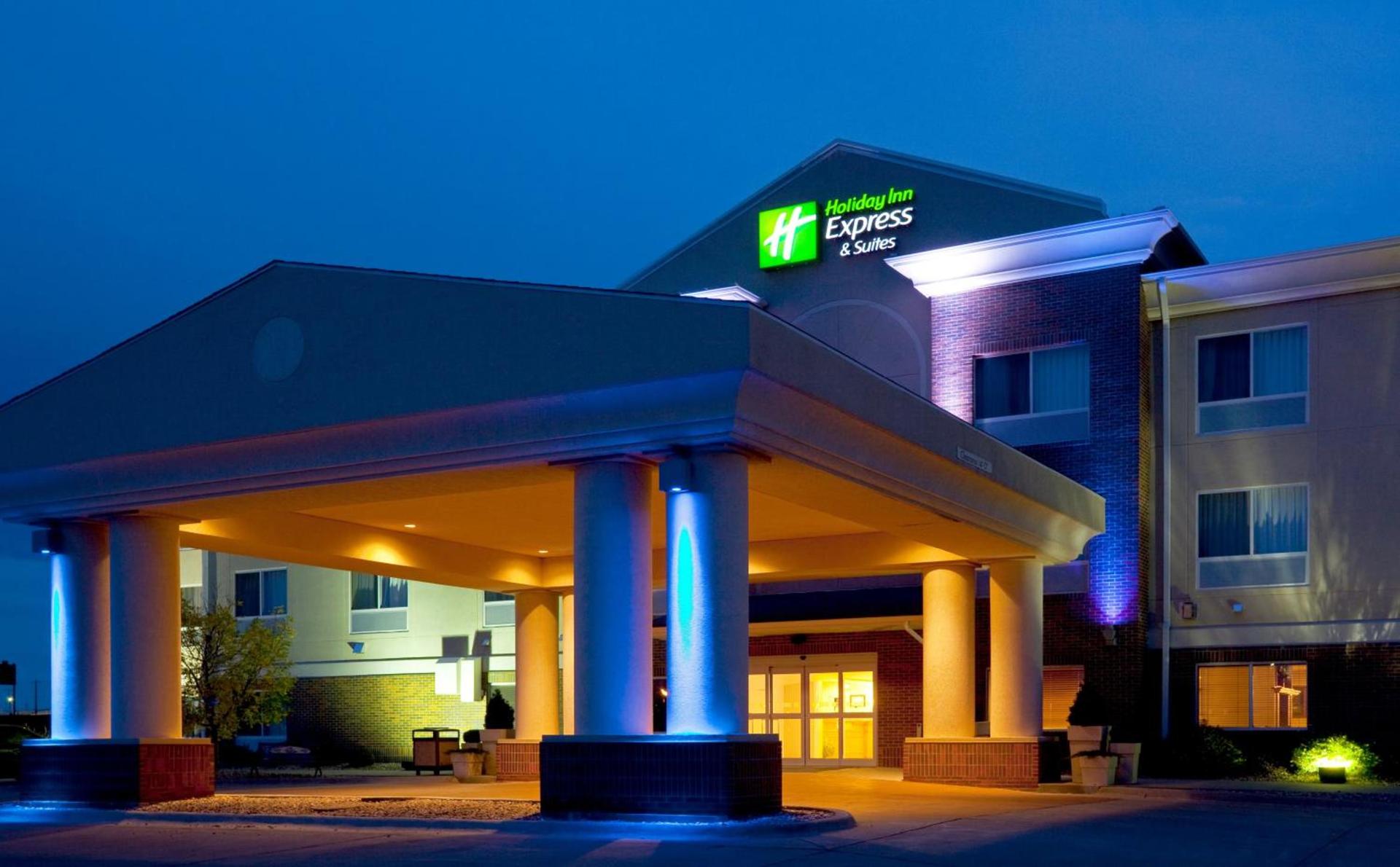 Holiday Inn Express & Suites Yankton by IHG photo 26
