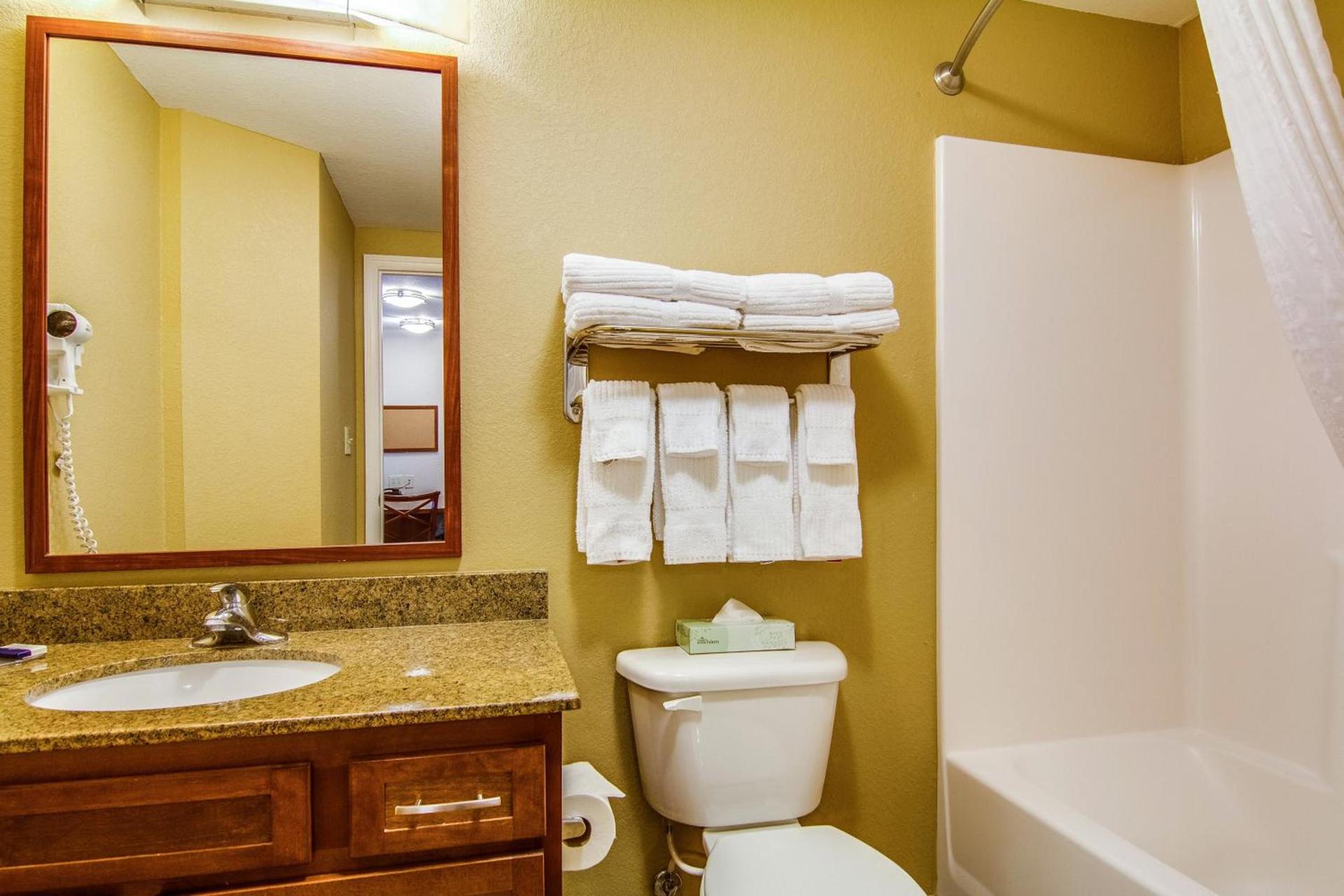 Candlewood Suites Jacksonville East Merril Road by IHG photo 16