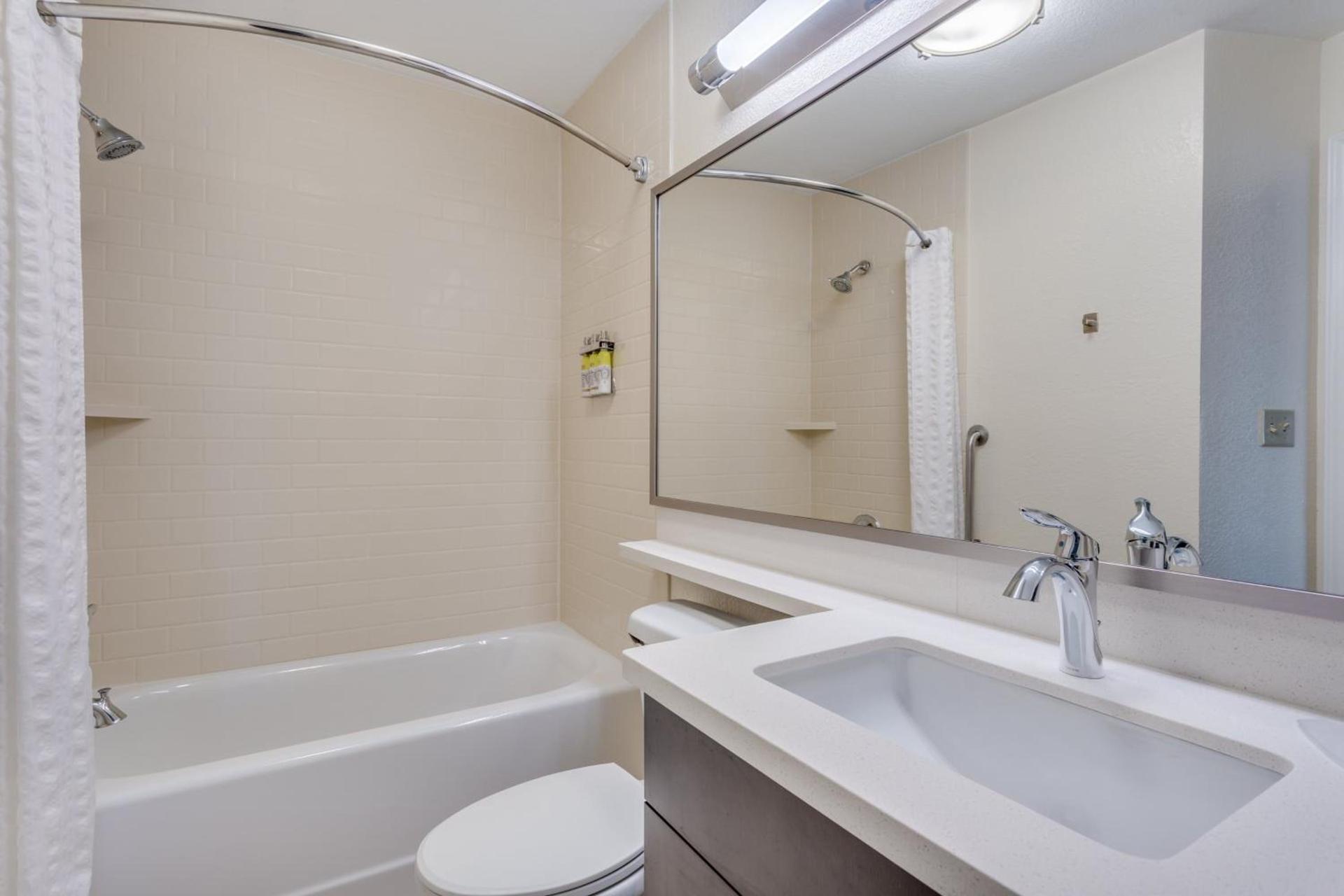 Candlewood Suites Secaucus by IHG photo 17