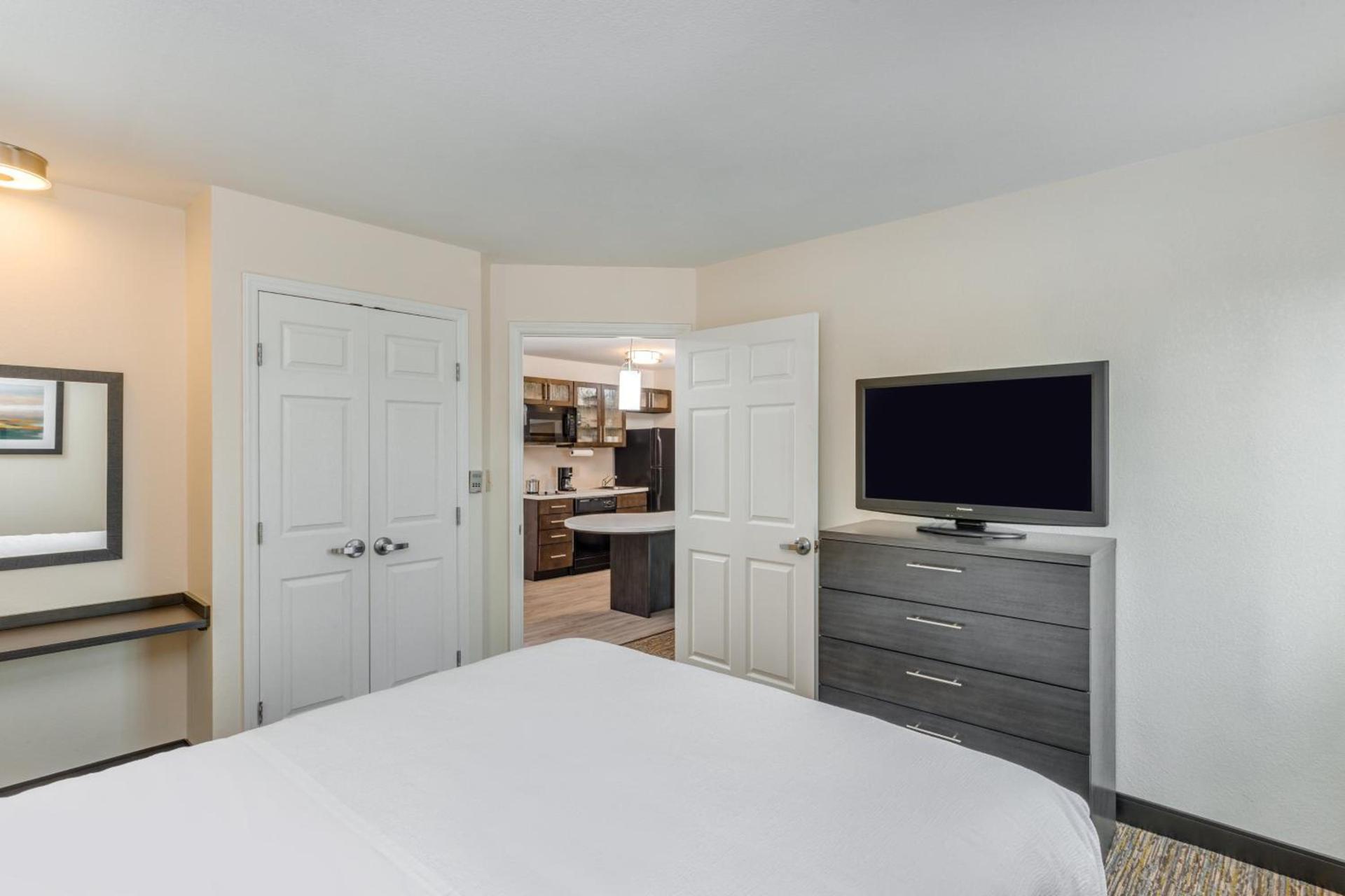 Candlewood Suites Secaucus by IHG photo 16