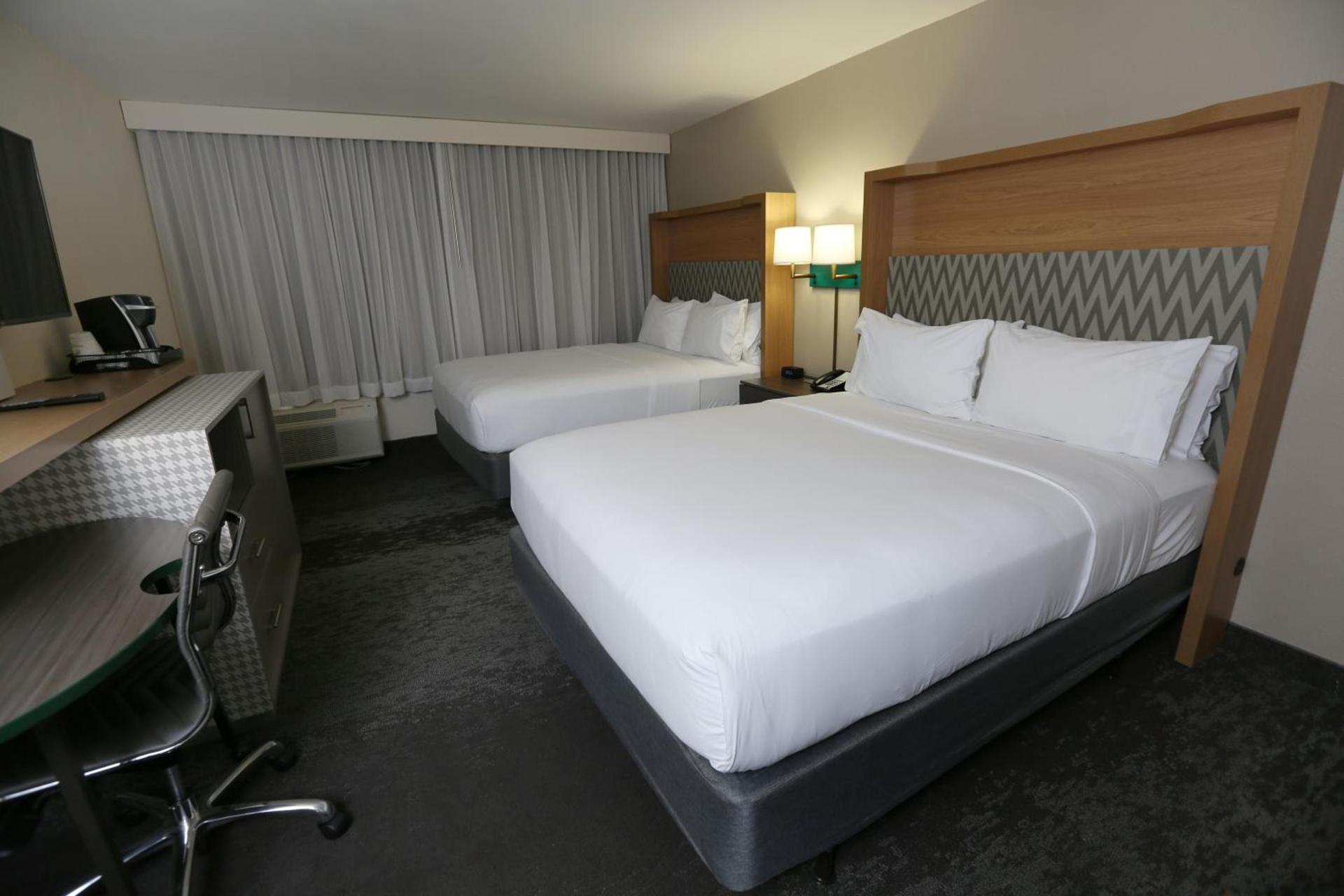 Holiday Inn Chicago North Shore by IHG photo 39