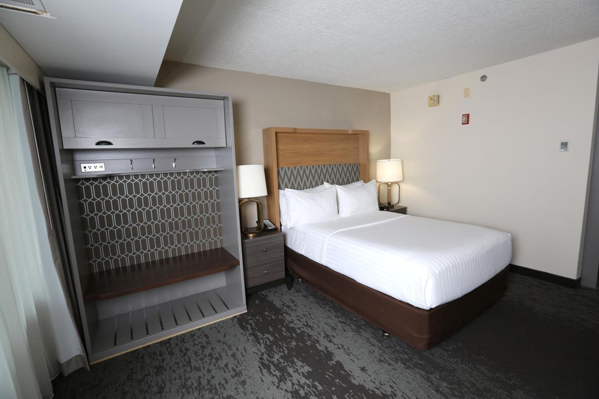 Holiday Inn Chicago North Shore by IHG photo 52