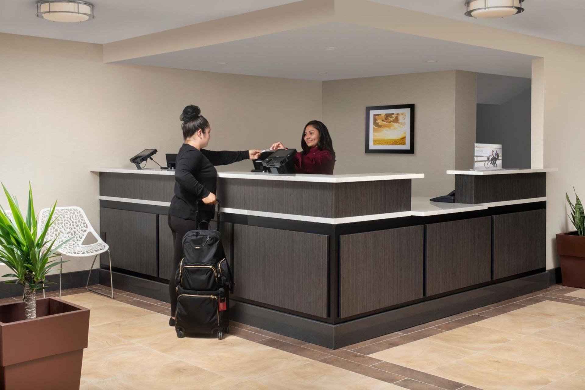 Candlewood Suites Alexandria West by IHG photo 5