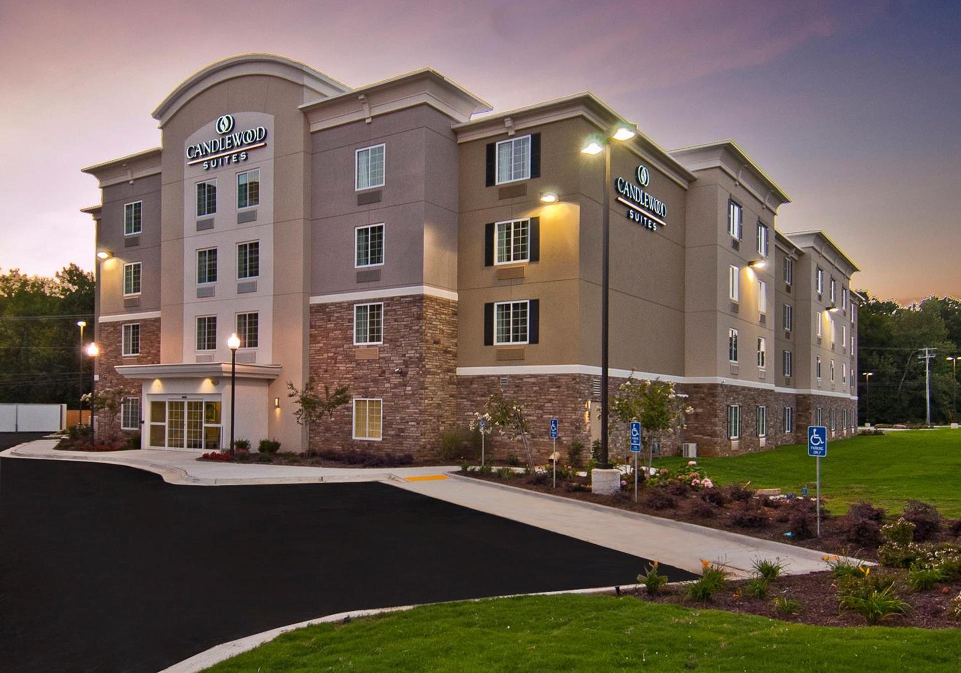 Candlewood Suites Tupelo by IHG photo 1