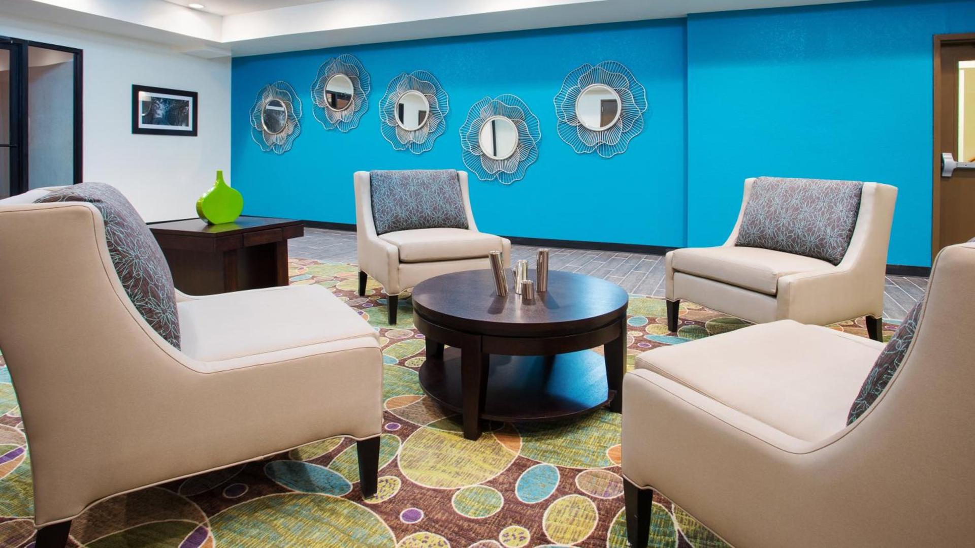 Holiday Inn Express & Suites Wyomissing by IHG photo 8