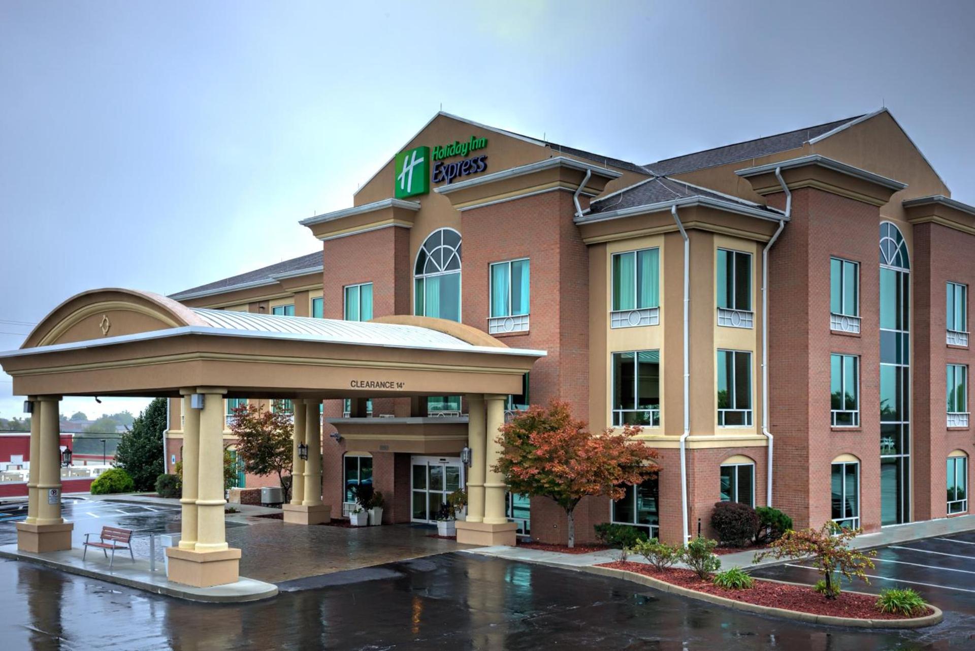 Holiday Inn Express Hotel & Suites Richmond by IHG — hotel in Richmond