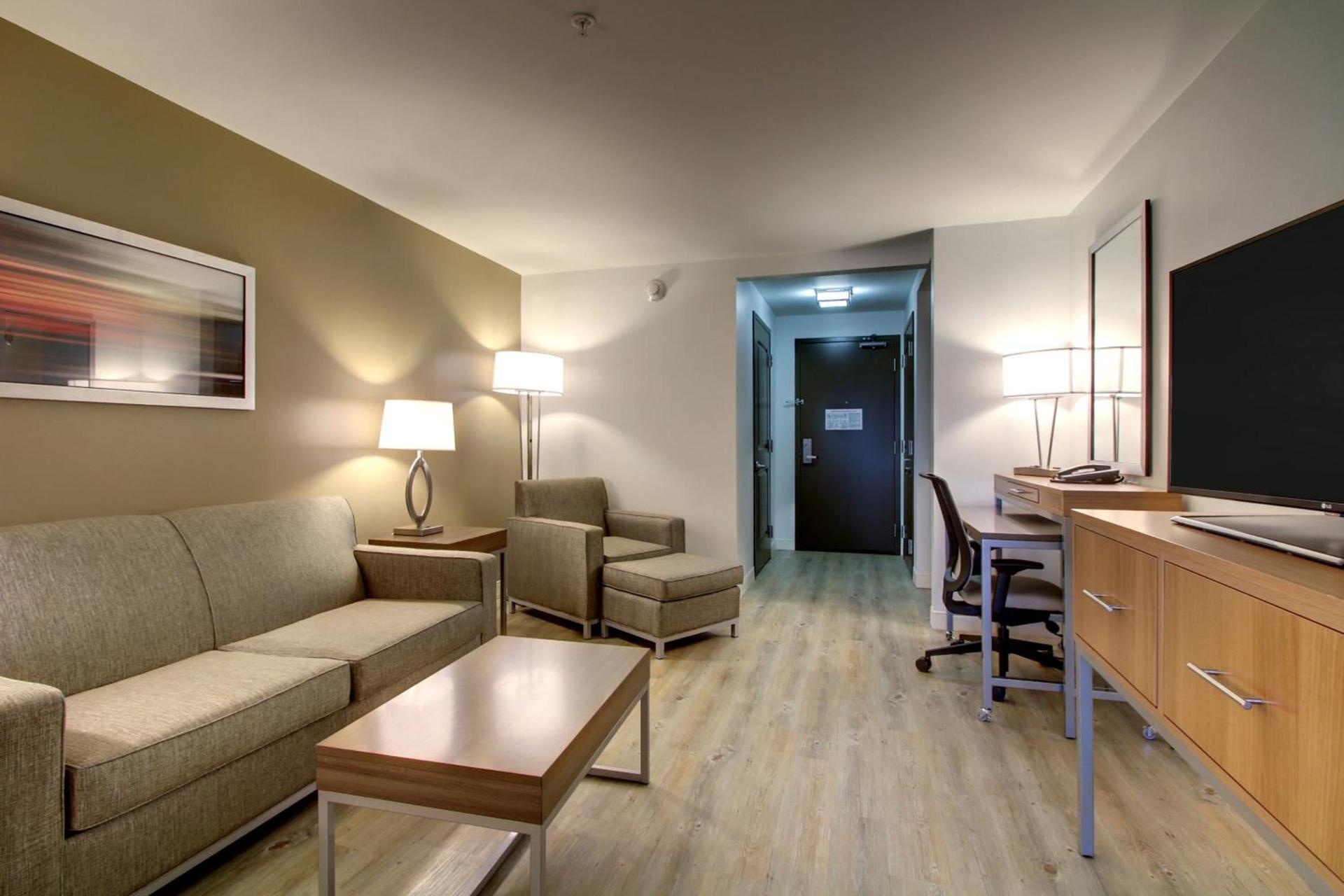 Holiday Inn & Suites Peoria At Grand Prairie by IHG photo 42