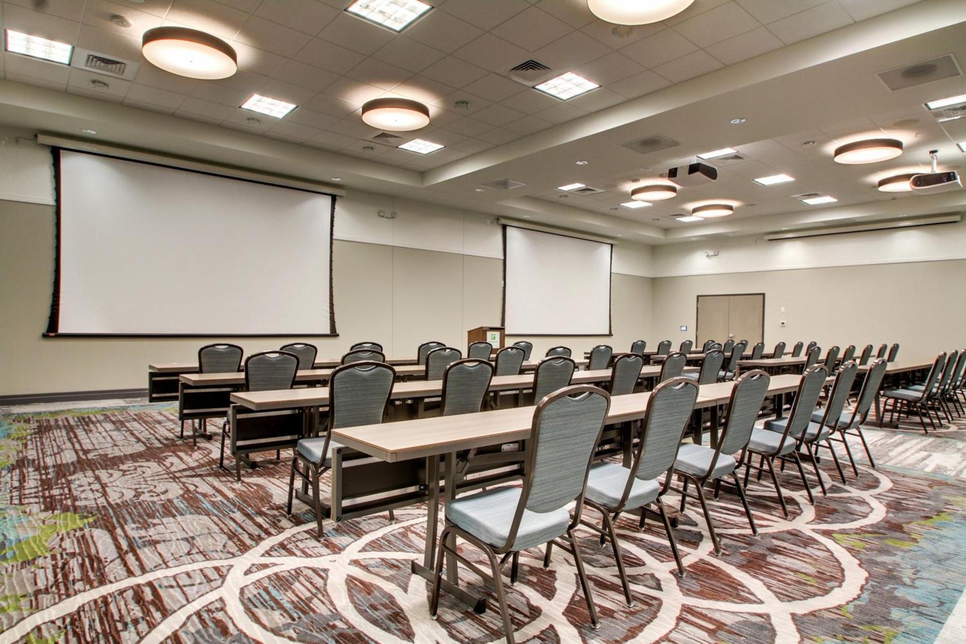 Holiday Inn & Suites Peoria At Grand Prairie by IHG photo 27