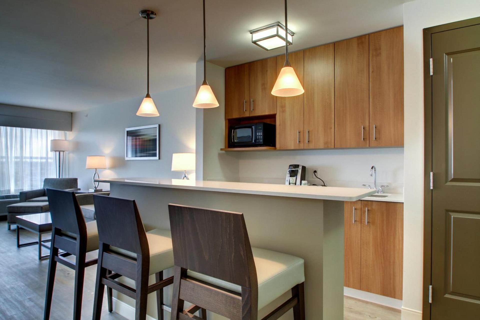 Holiday Inn & Suites Peoria At Grand Prairie by IHG photo 43