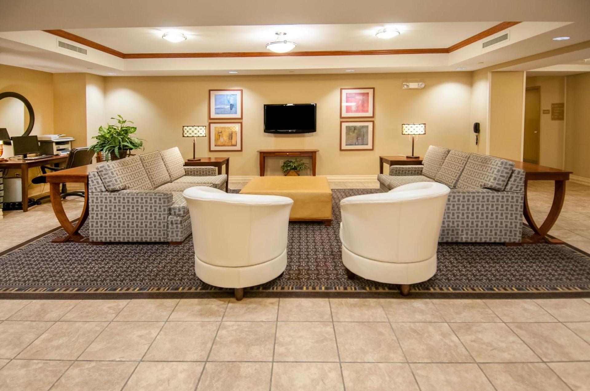 Candlewood Suites Flowood, MS by IHG photo 2