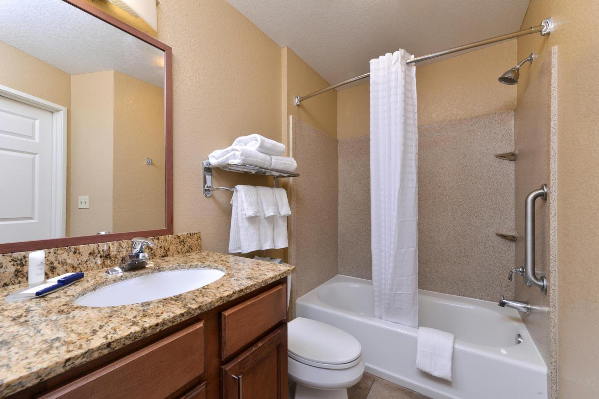 Candlewood Suites Turlock by IHG photo 4