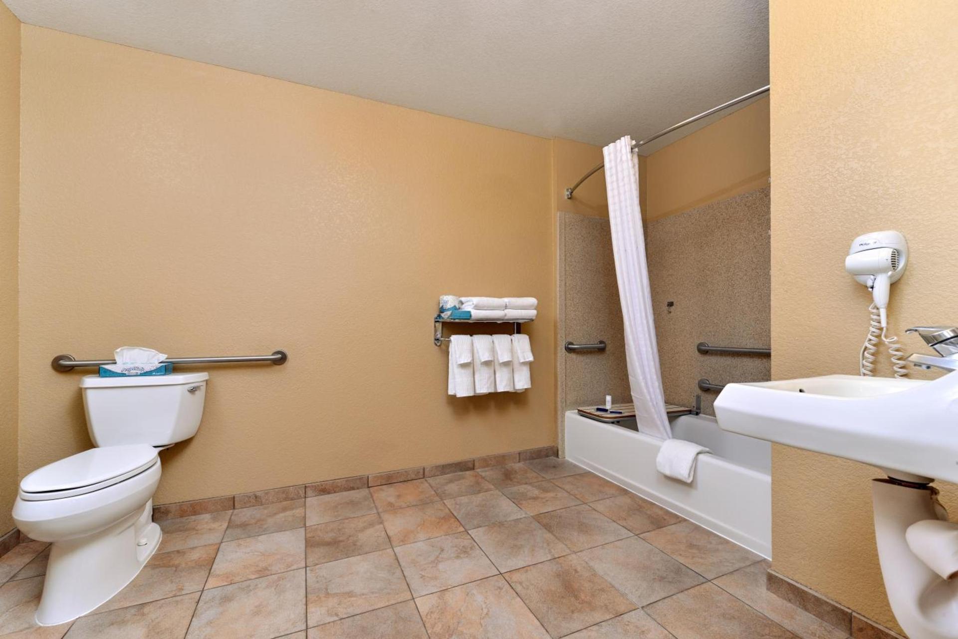 Candlewood Suites Turlock by IHG photo 36