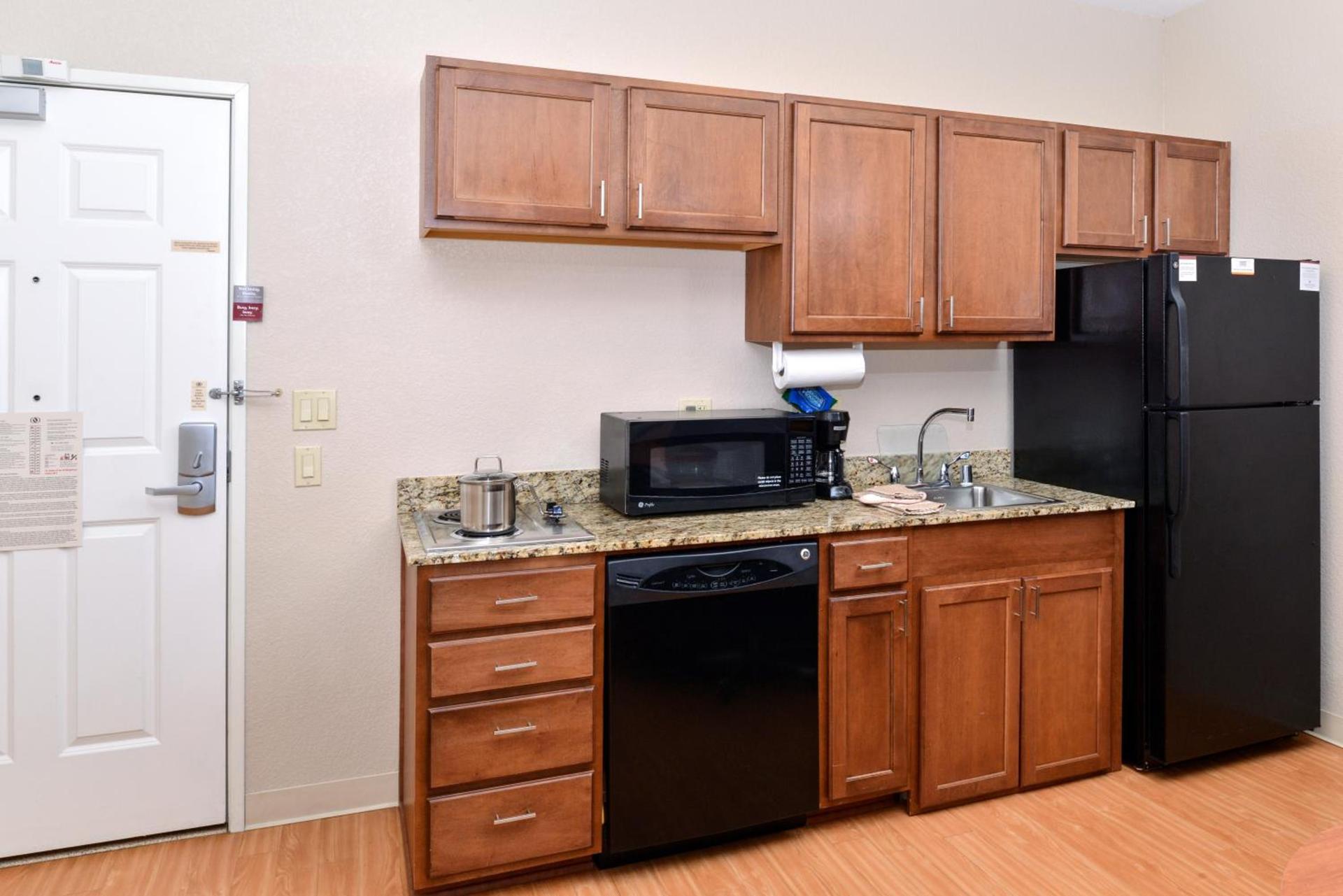 Candlewood Suites Turlock by IHG photo 11