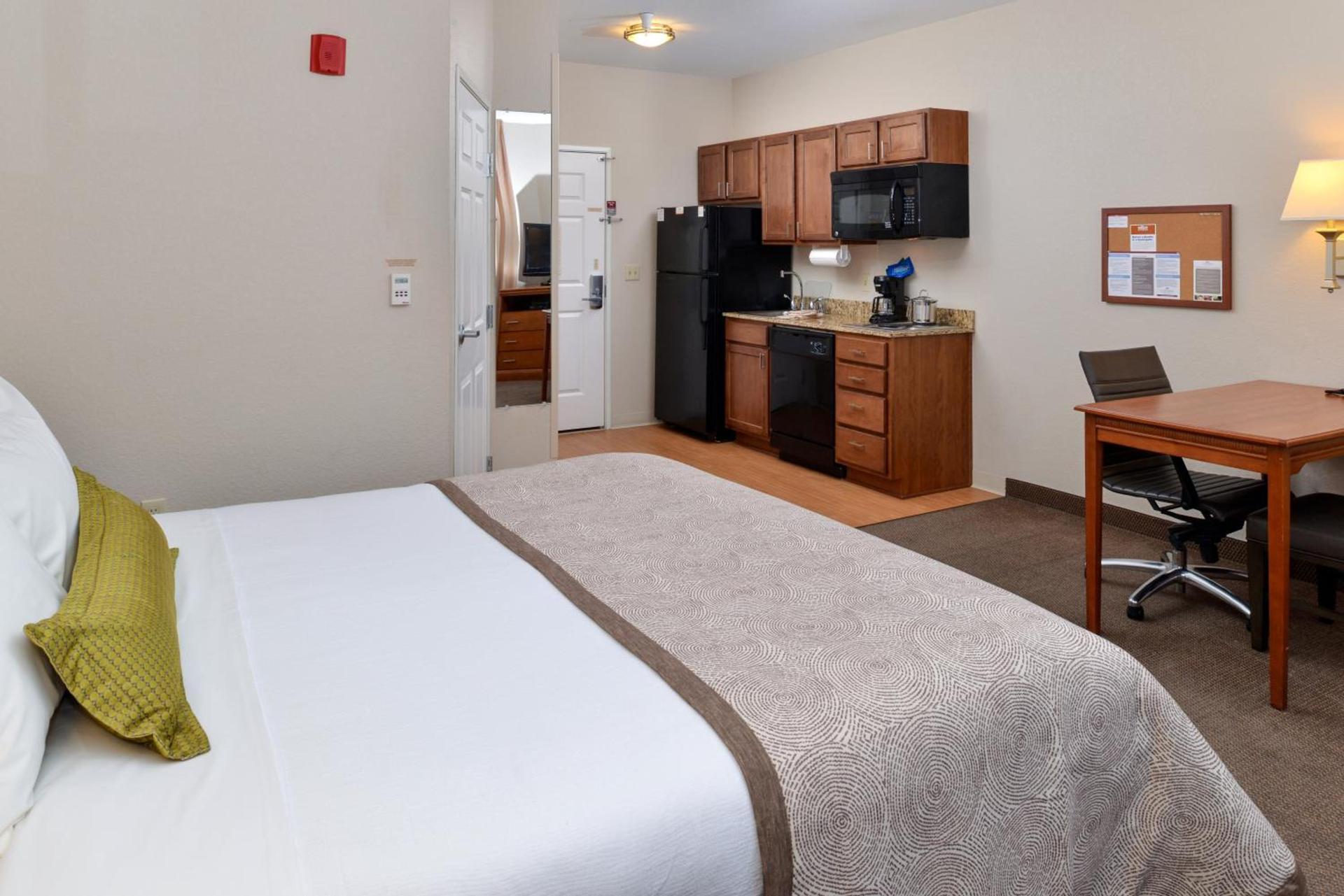 Candlewood Suites Turlock by IHG photo 21