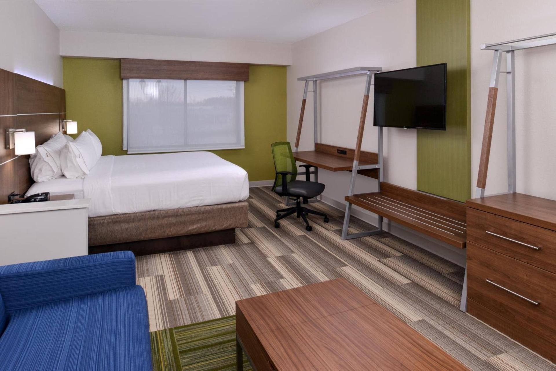 Holiday Inn Express & Suites Raleigh NE - Medical Ctr Area by IHG photo 26