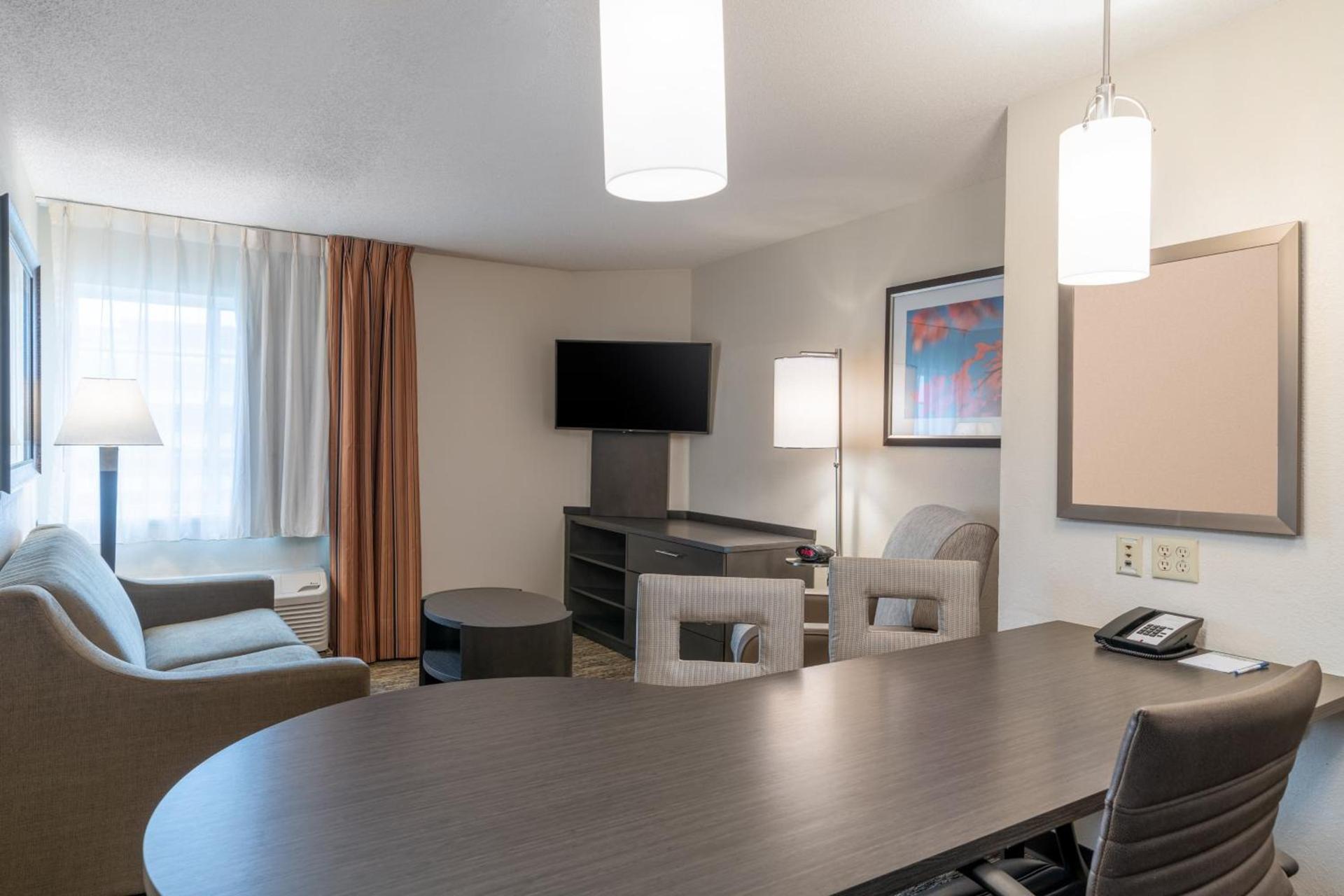 Candlewood Suites Washington-Dulles Herndon by IHG photo 26
