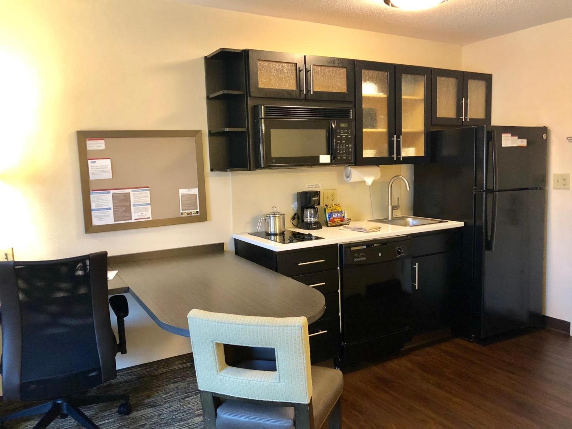 Candlewood Suites Washington-Dulles Herndon by IHG photo 25
