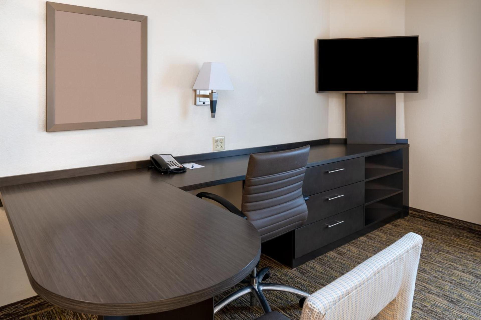 Candlewood Suites Washington-Dulles Herndon by IHG photo 24