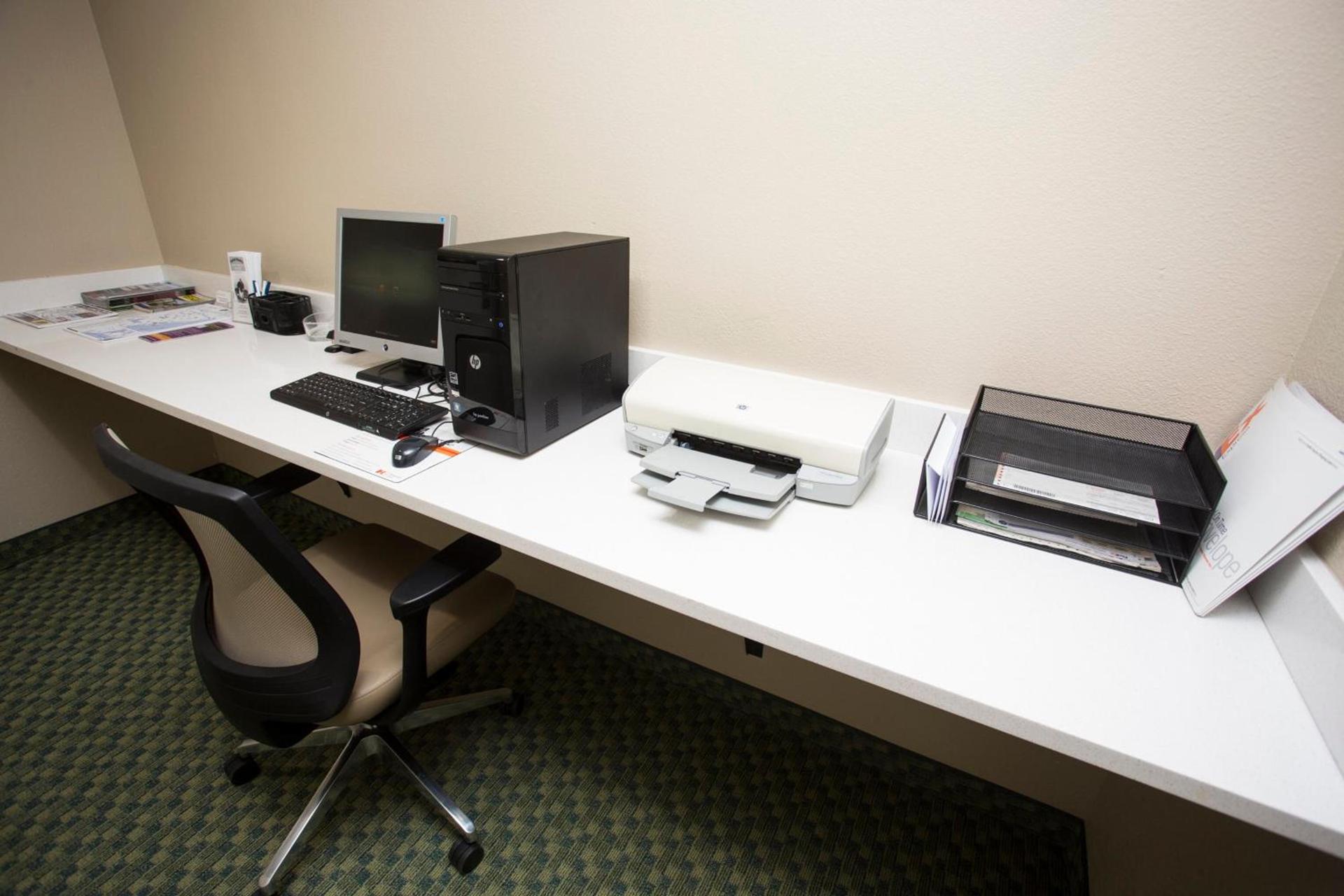 Candlewood Suites Port Arthur/Nederland by IHG photo 5