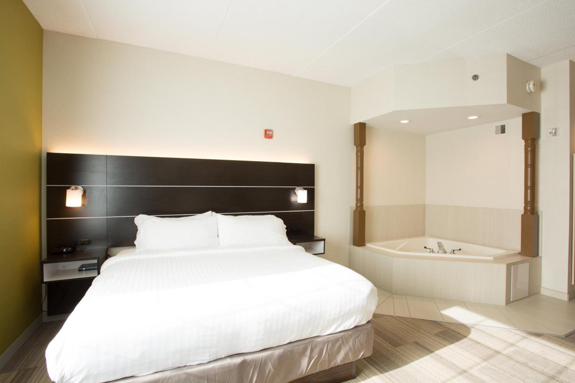 Holiday Inn Express Hotel & Suites Reading by IHG photo 34