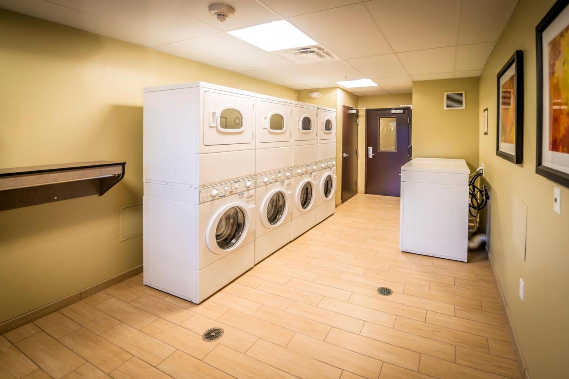 Staybridge Suites Sacramento-Folsom by IHG photo 36