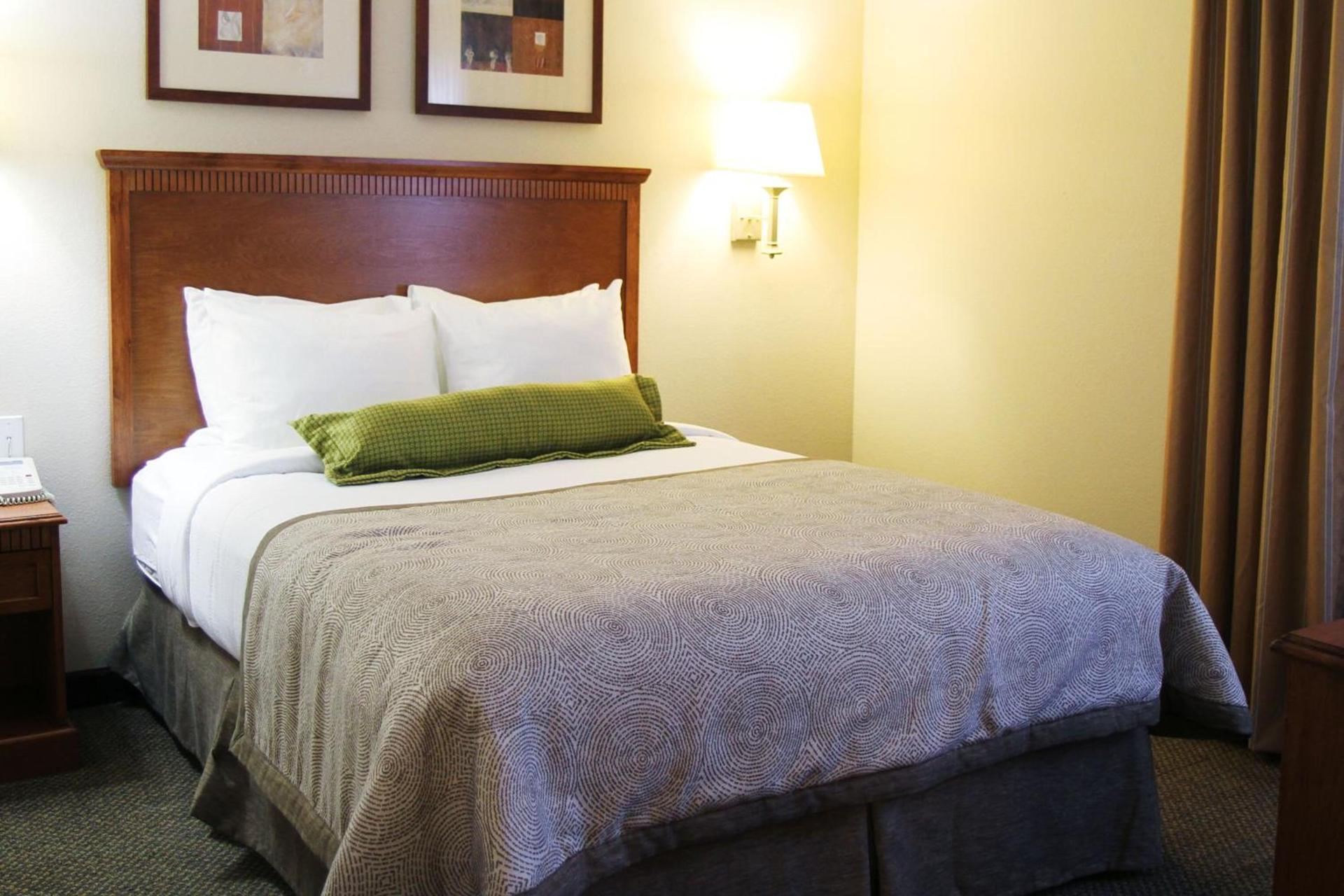 Candlewood Suites Lake Charles-Sulphur by IHG photo 23
