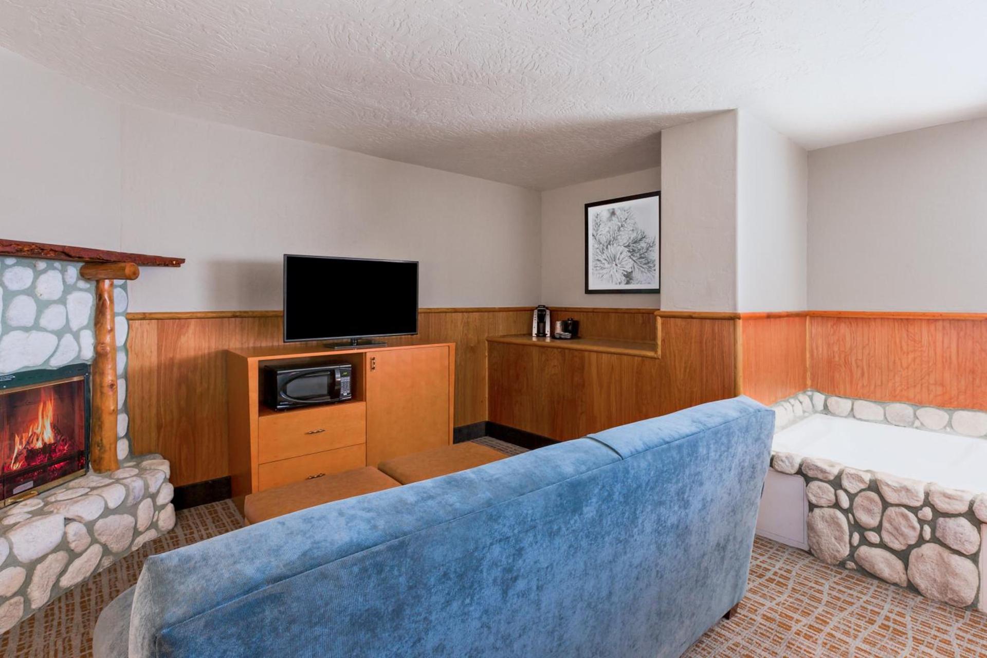 Holiday Inn Resort The Lodge at Big Bear Lake by IHG photo 86