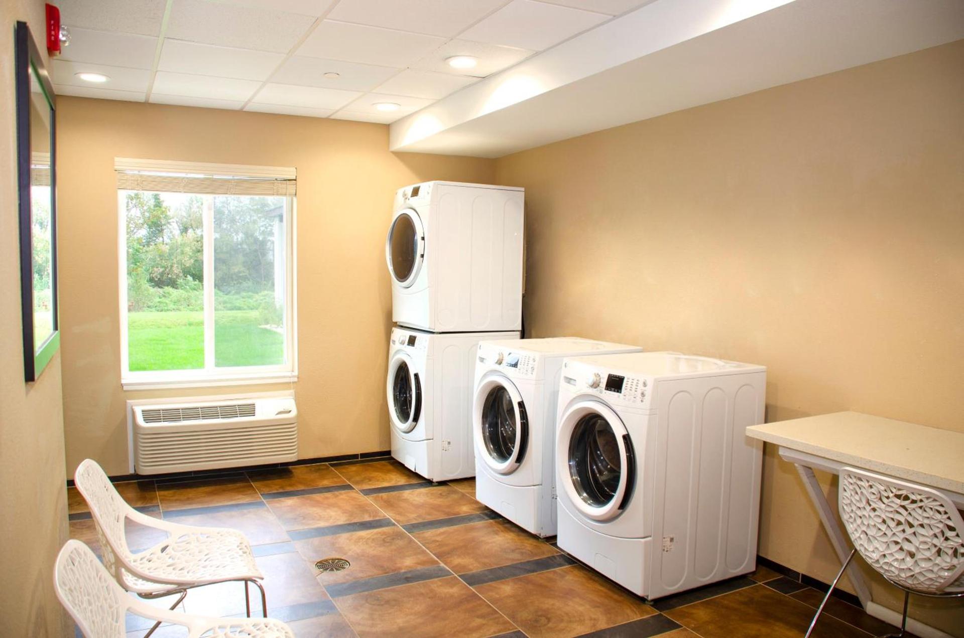 Candlewood Suites York by IHG photo 4