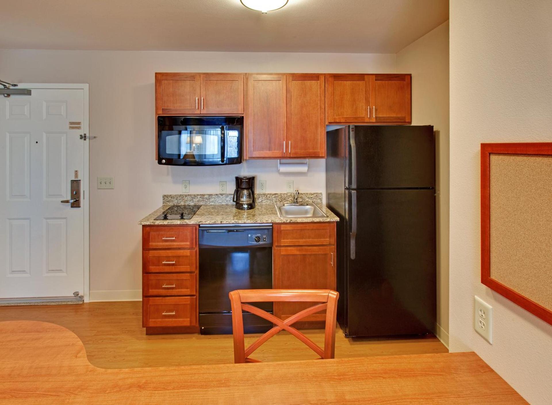 Candlewood Suites Williston by IHG photo 20