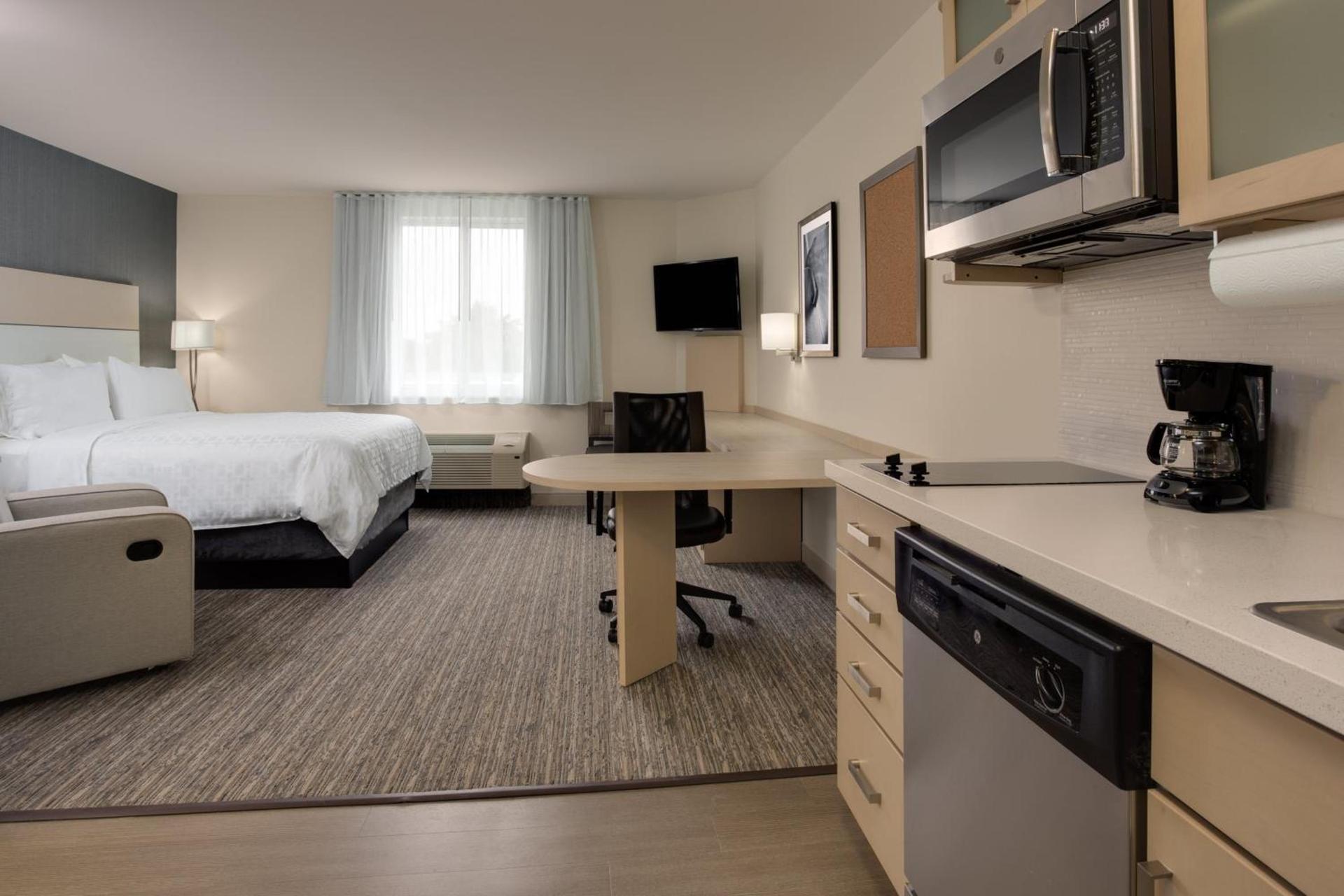 Candlewood Suites Miami Intl Airport - 36th St by IHG photo 75
