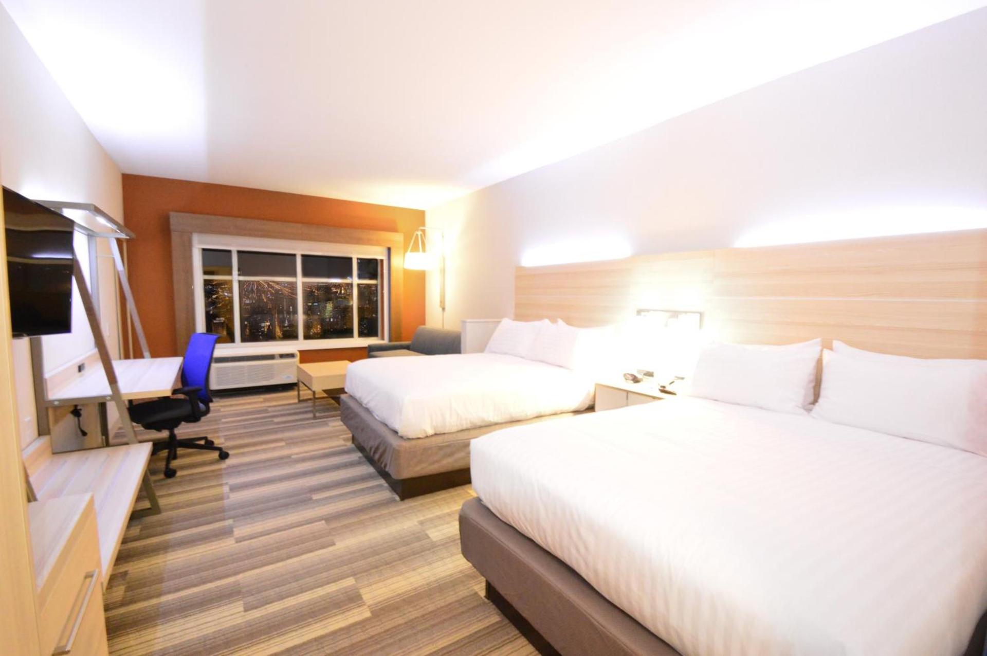 Holiday Inn Express & Suites Toledo West by IHG photo 15