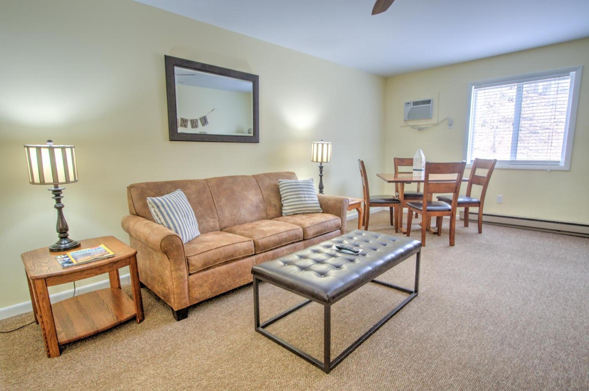 East Shore Lodging photo 17