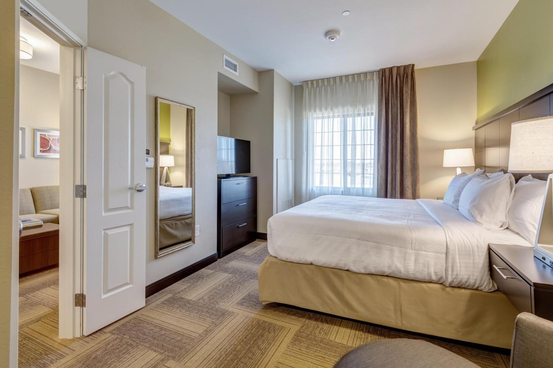 Staybridge Suites St Louis - Westport by IHG photo 46