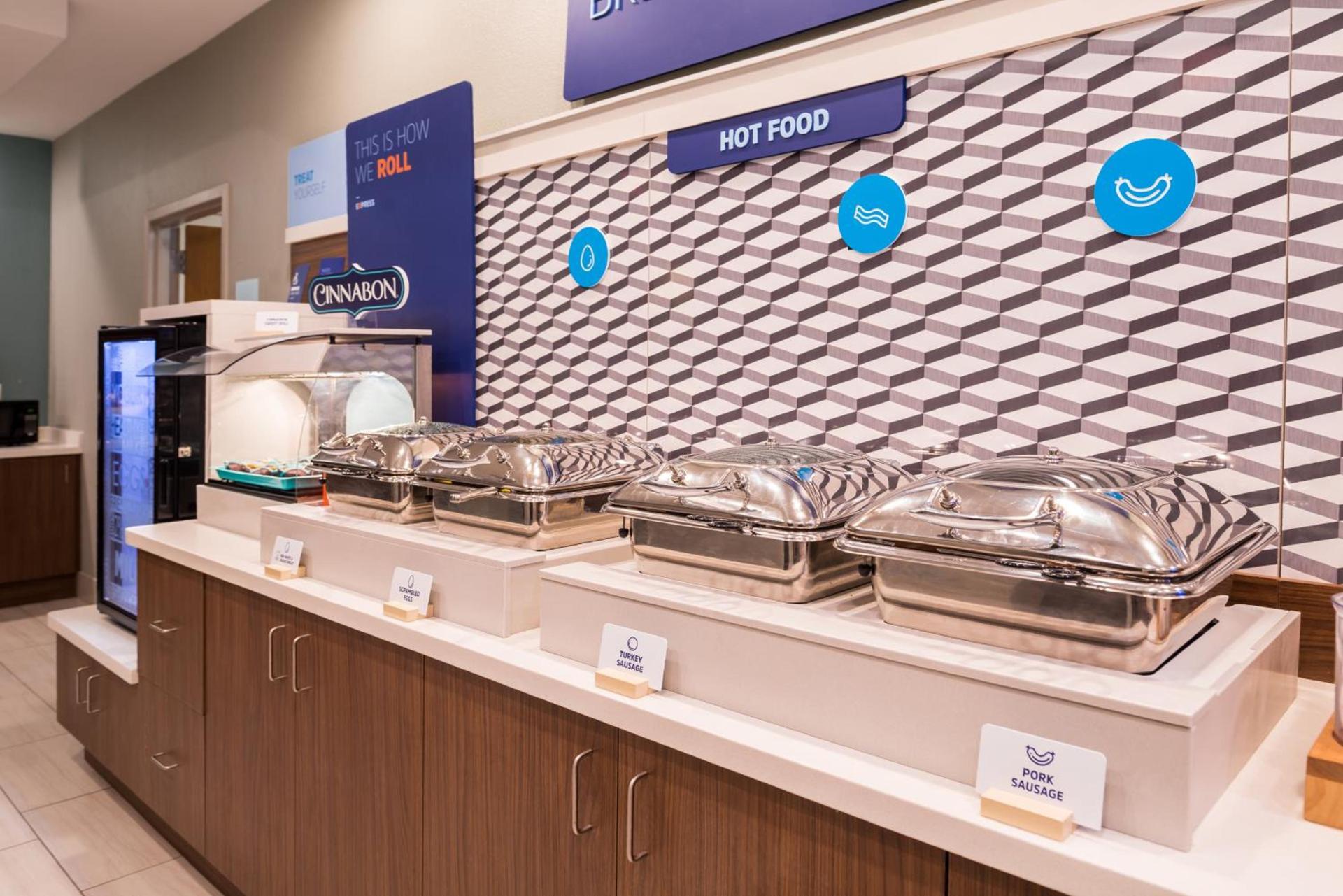 Holiday Inn Express Hotel & Suites Tampa-Anderson Road-Veterans Exp by IHG photo 61