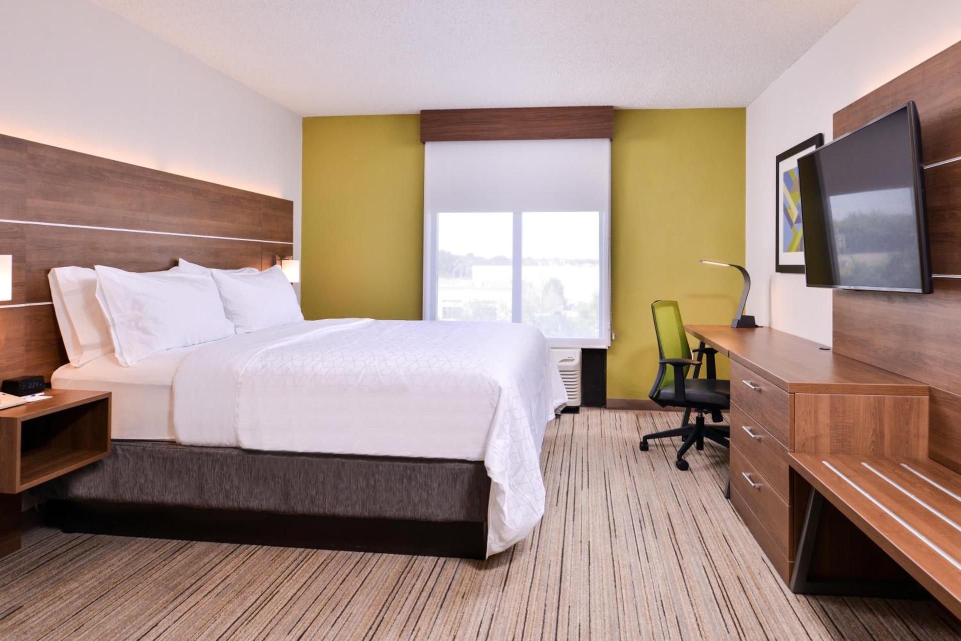 Holiday Inn Express Hotel & Suites Tampa-Anderson Road-Veterans Exp by IHG photo 57