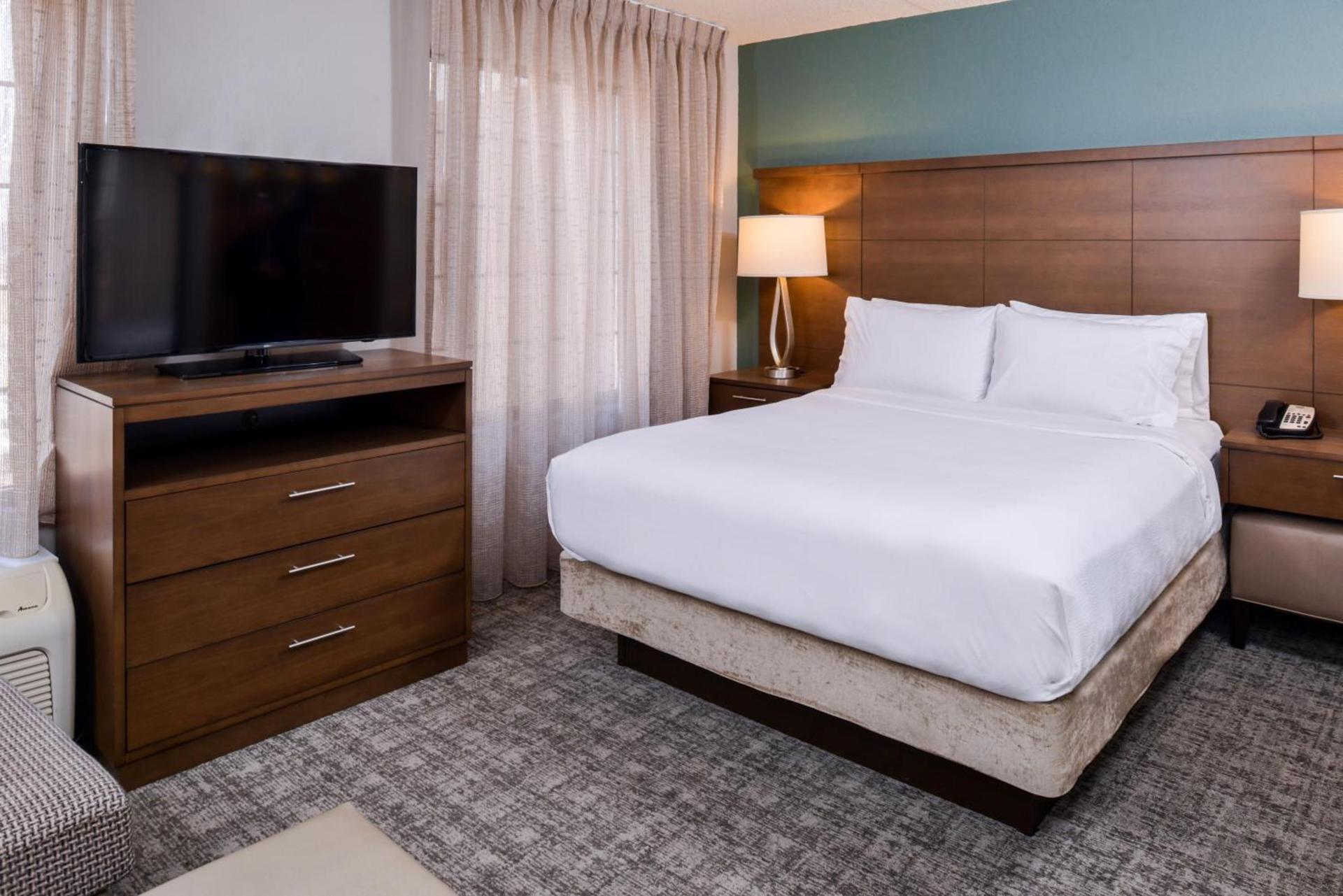 Staybridge Suites Indianapolis Downtown-Convention Center by IHG photo 45