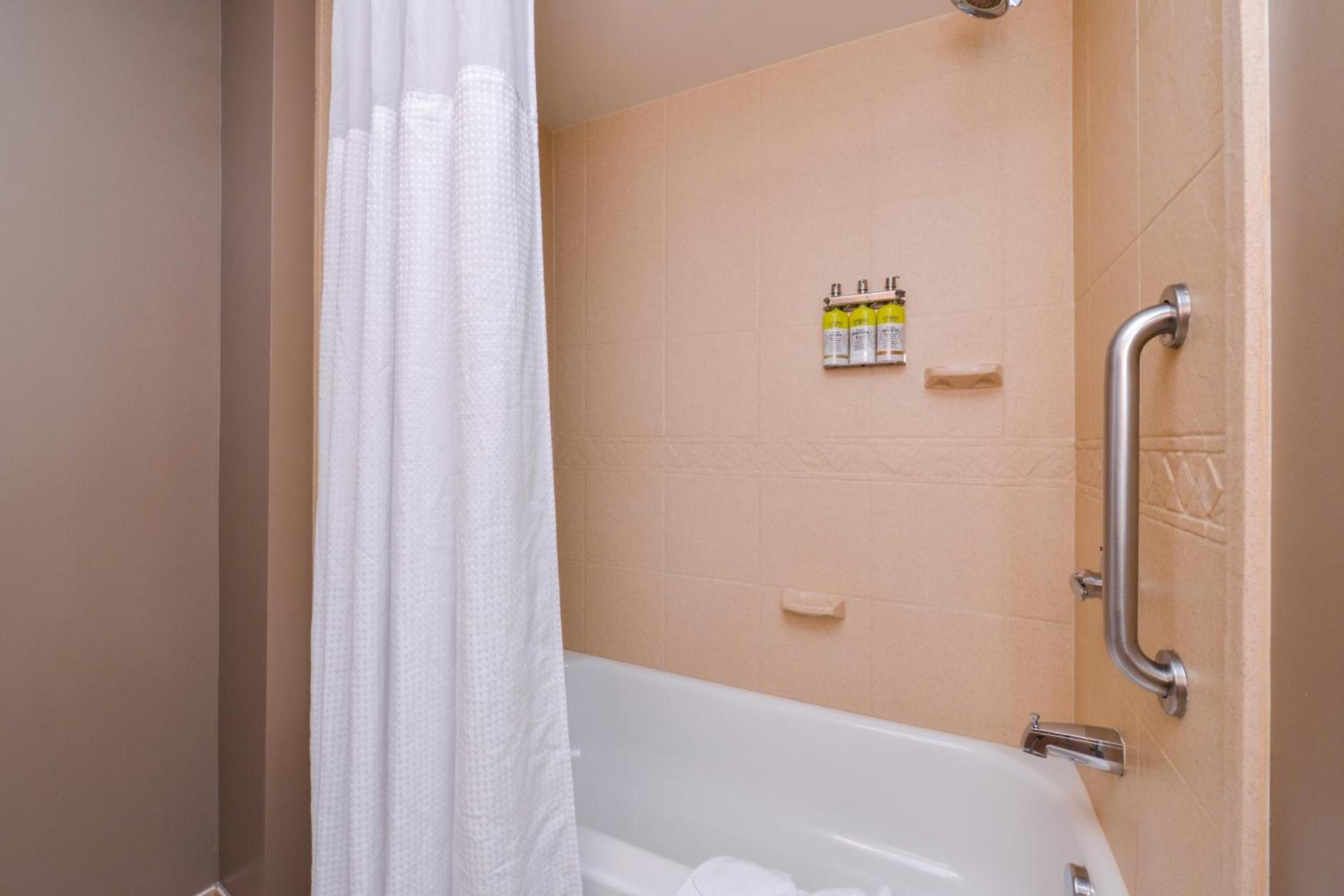 Staybridge Suites Indianapolis Downtown-Convention Center by IHG photo 35